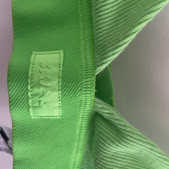 Neon green Skims bra - Picture 2 of 7